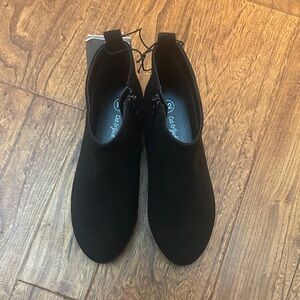 Girls Cat & Jack Black Ankle Boots